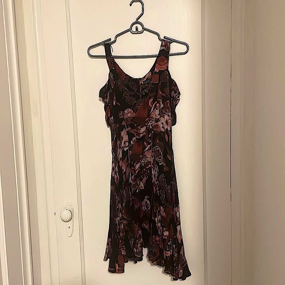 Gorgeous Floral Mini Dress w/ Cold Shoulders